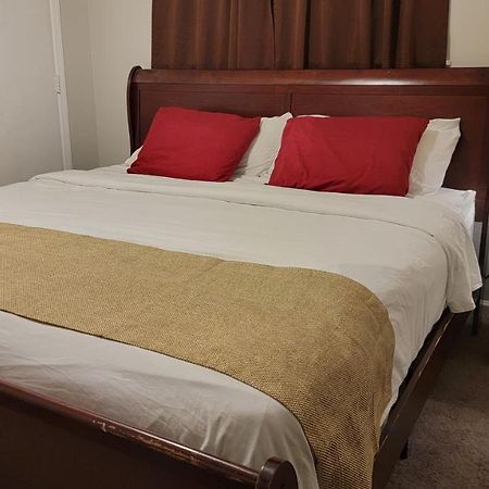 5 Star Atlanta Harsfield Guesthouse College Park Екстериор снимка